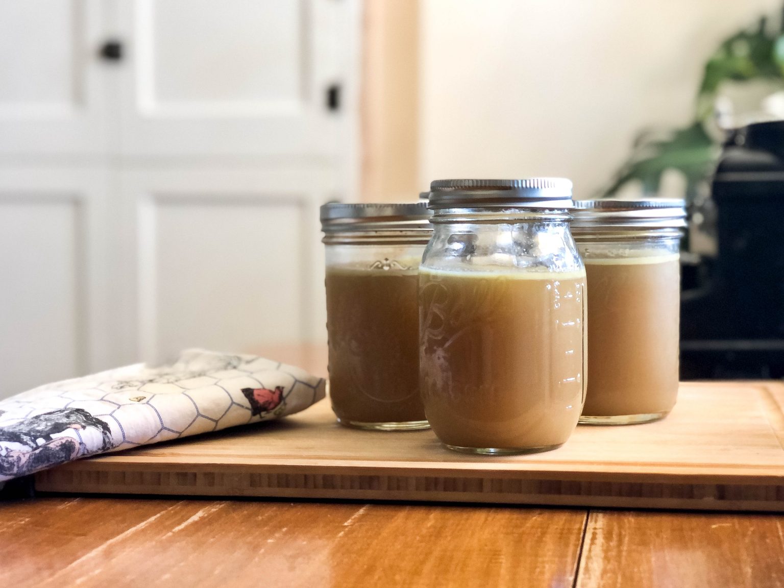 4 Tips for Making Homemade Bone Broth - Plan to Eat