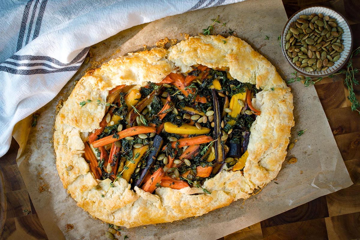 https://www.plantoeat.com/wp-content/uploads/2023/10/flat-carrot-kale-galette.jpg